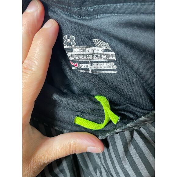 Under Armour Running Shorts Womens Size Medium Lined Black Stripe Gray Neon - Picture 5 of 5